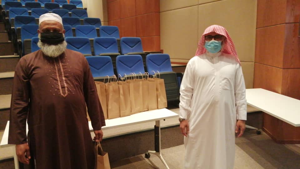 لجنة الأنشطة الطلابية في كلية المجتمع تنظم مبادرة بعنوان الوقاية من فيروس كورونا - الفصل الأول 1442